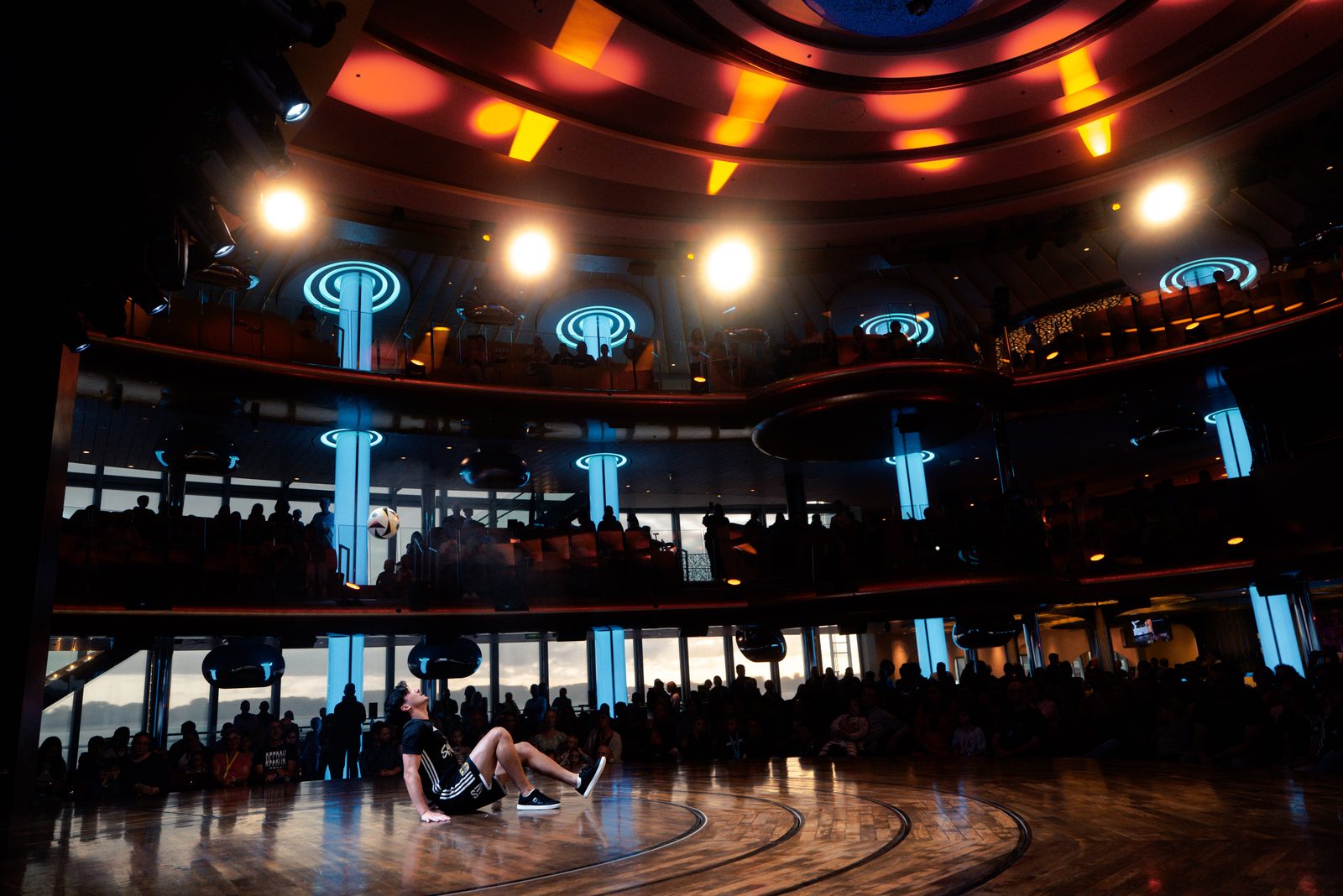 Bühnenshow – AIDA, 2025