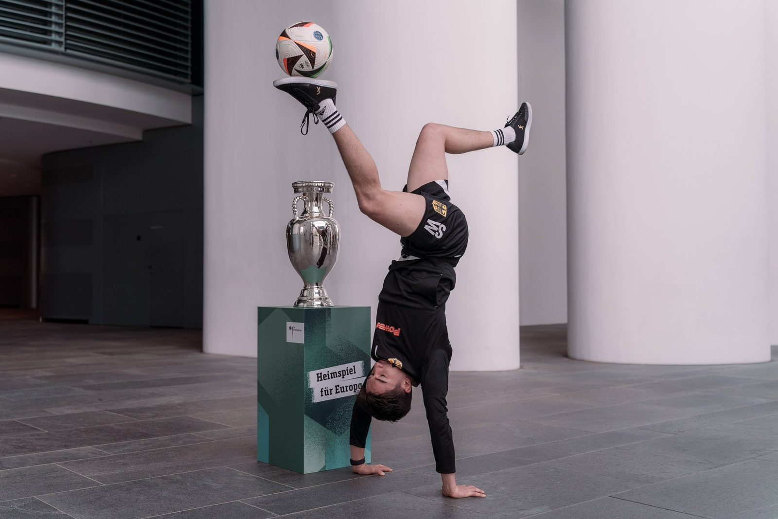 Samuel Weller – Official UEFA EURO 2020 & 2024 Freestyler